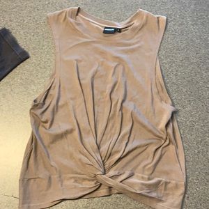 twist front tank brand new with tags